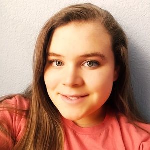 Meet your Posher, Sophia